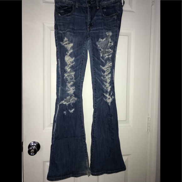 More jeans in my closet click the offer button 💜 - Picture 2 of 7