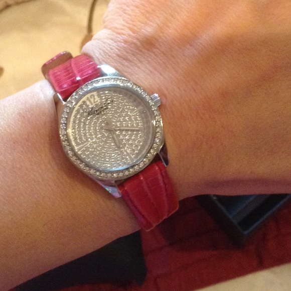 Watch - Picture 3 of 3