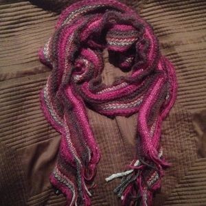 Multicolored elastic scarf w/fringe at end