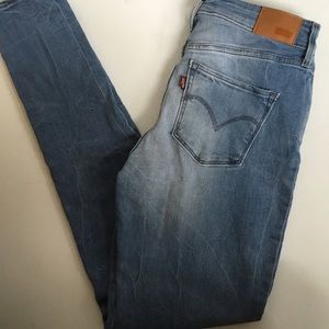 Levi's Jeans