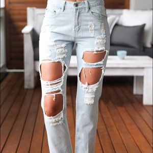 Ripped boyfriend jeans