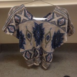 Tribal top