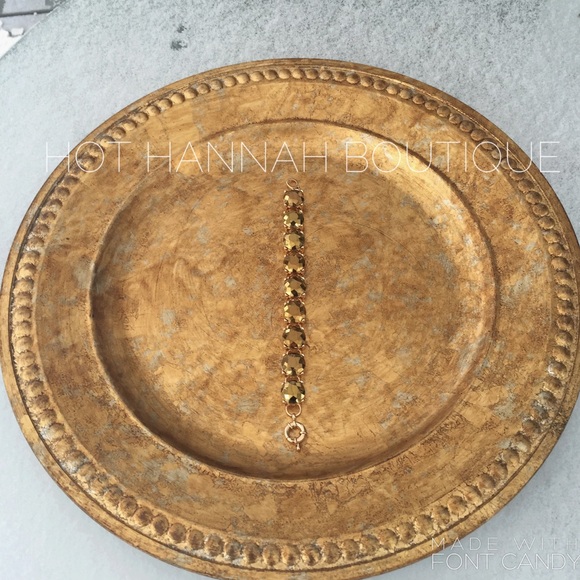 π Metallic Gold Bracelet - Picture 2 of 4