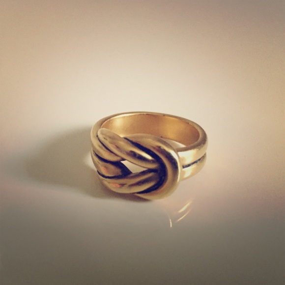 ❤️ ️SOLD Gold Knot Ring