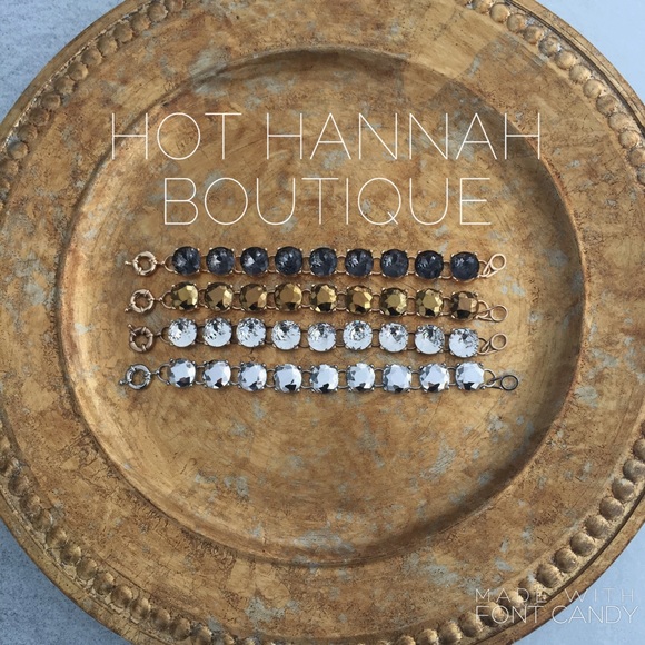 🆕 Metallic Gold Bracelet - Picture 4 of 4