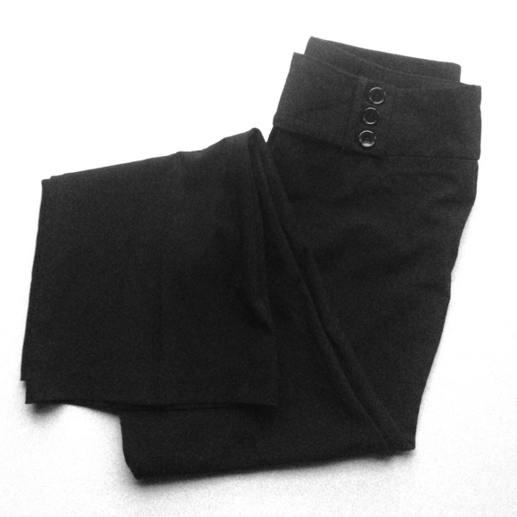 😎 Classic Black Slacks. Button Detailing.