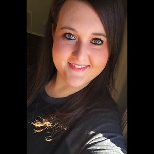 Meet your Posher, Vanessa