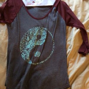 Women's volcom top