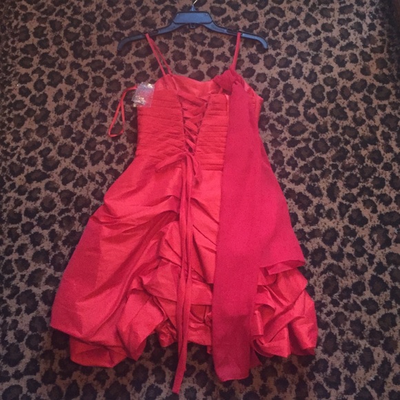 Red short homecoming dress - Picture 2 of 2