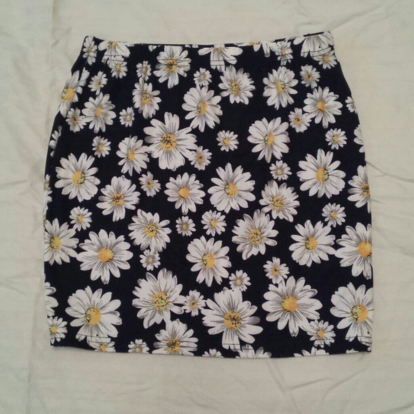 Daisy mini skirt
