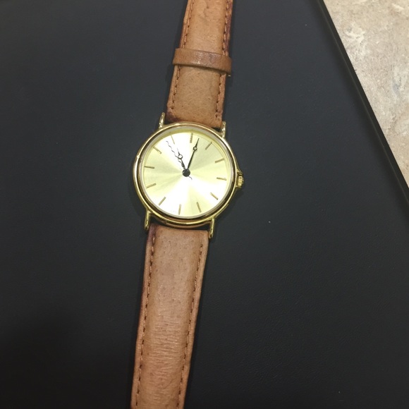 Watch - Picture 4 of 4