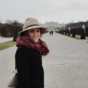 Meet your Posher, Emma