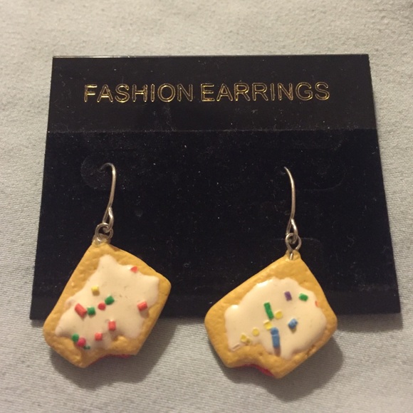 Jewelry - Sprinkled PopTart Earrings❤️