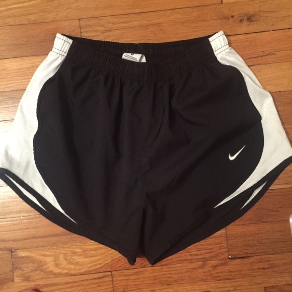 Black nike shorts