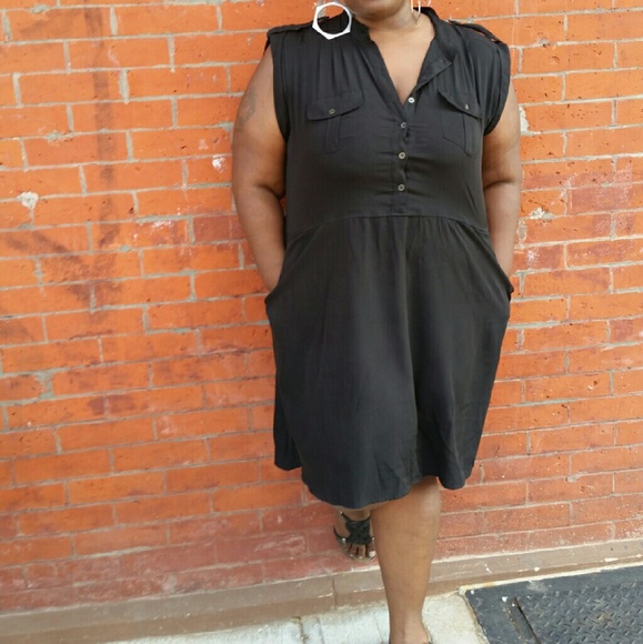 Dress - Picture 2 of 4