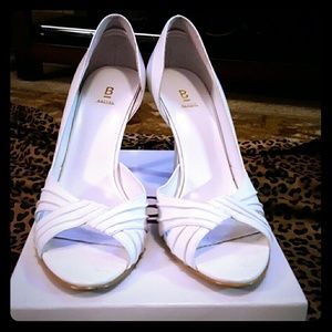 White open toe shoe