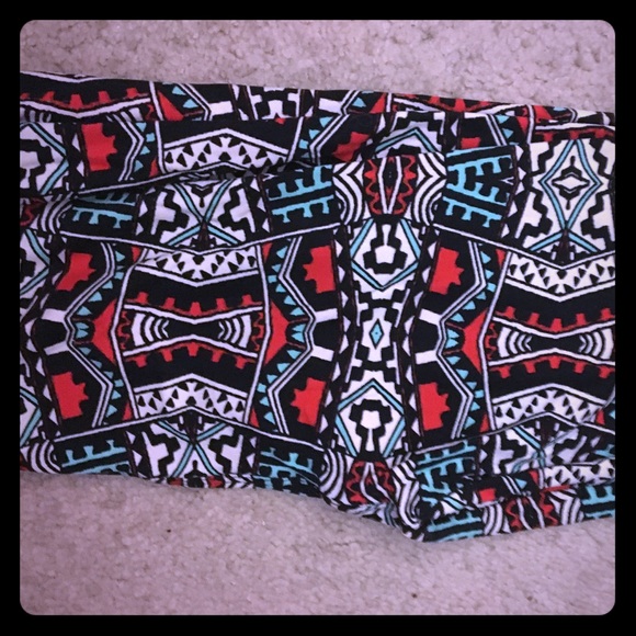 BRAND NEW LULAROE PRINTED LEGGINGS ONE SIZE!