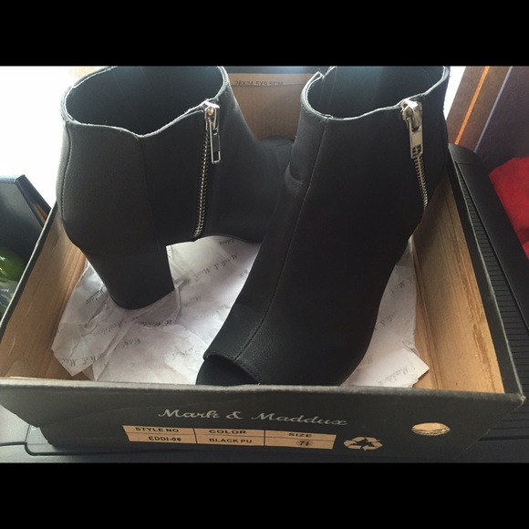 Black ankle booties size 7.5