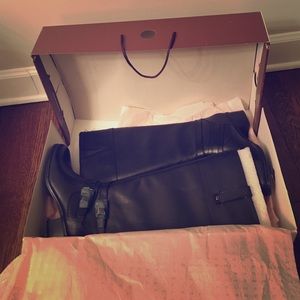 Bandolino leather riding boots size 6 *WIDE CALF*