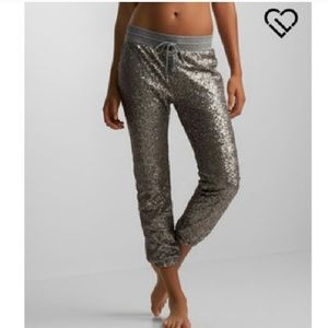 Flash sale! 2 hr only. 💖NWT AERO Sequin Sweats💖