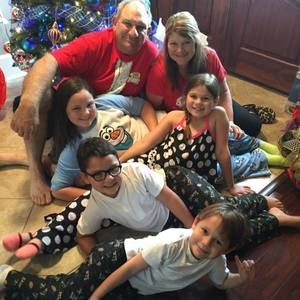 Meet your Posher, Lorne an jessica