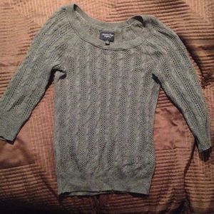 American Eagle knitted quarter sleeve sweater