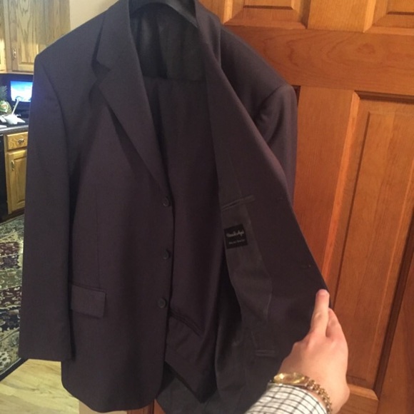 Men's 36 regular gray Vittorio St. Angelo suit