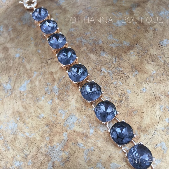 🆕 Bracelet- Grey Crystal - Picture 4 of 4