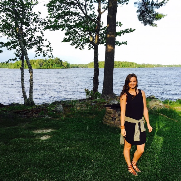 Meet your Posher, Shannon - Picture 2 of 3