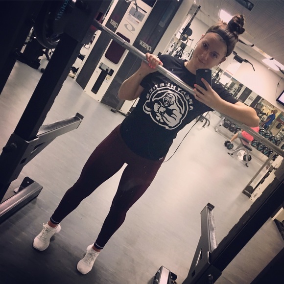 Meet your Posher, Shannon - Picture 3 of 3