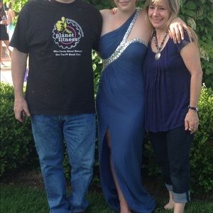 prom dress- only been worn once, no alterations