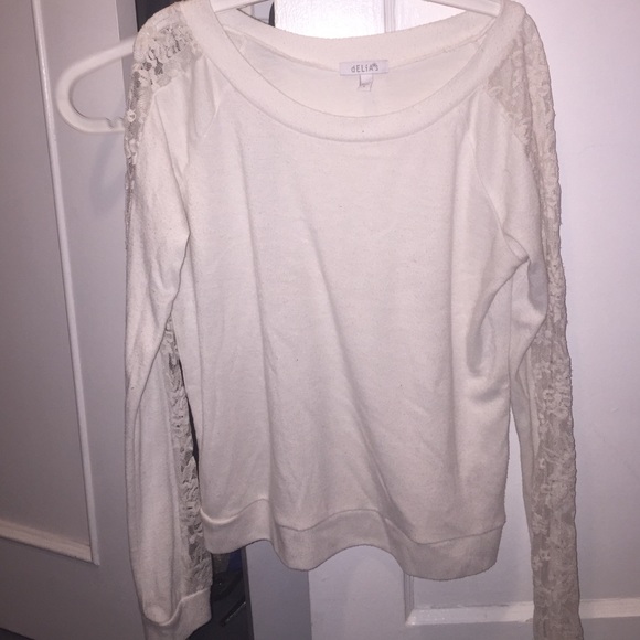 White lacey lightweight sweater