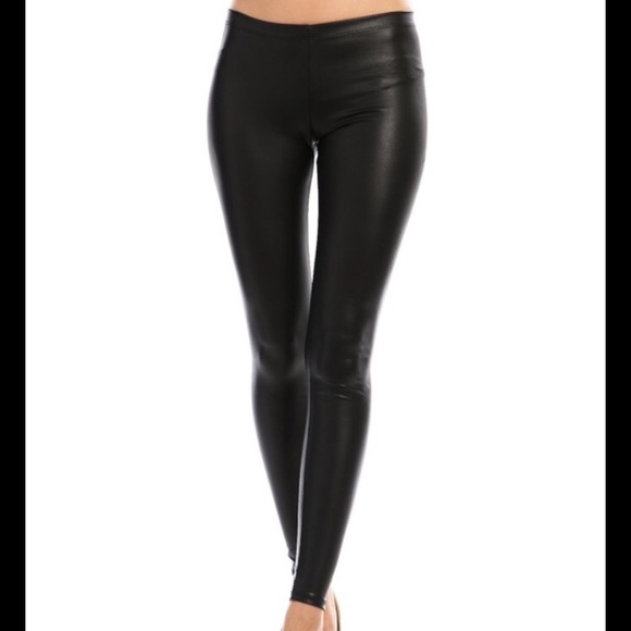🆕💥 Faux Leather Leggings