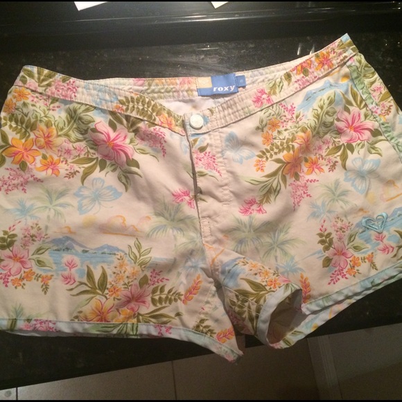 Roxy -Tropical shorts