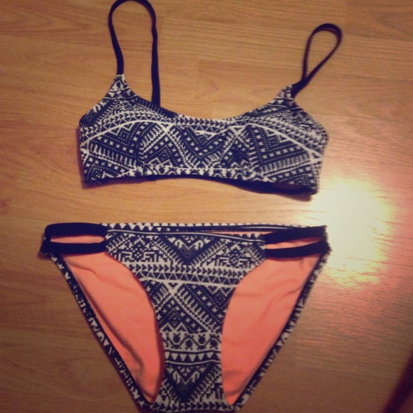 Swim suit