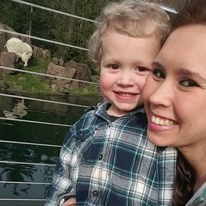 Meet your Posher, Nadia