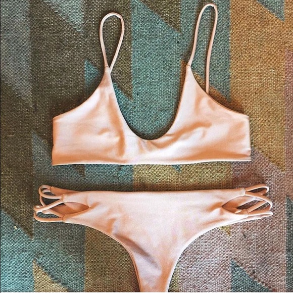 ISO KAOHS BOTTOMS ANY COLOR