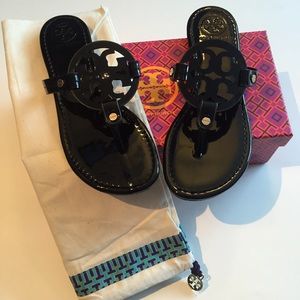 Tory Burch Black Patent Leather Miller Sandals Sz9
