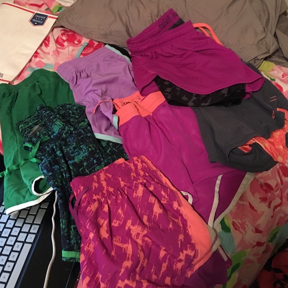 Set of 7 running shorts- size large