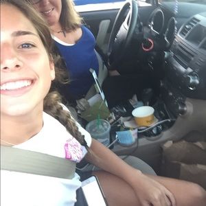 Meet your Posher, Linda