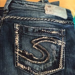 Silver jeans,good condition,zipper broken-can fix.