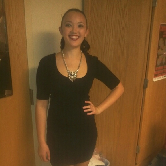 Meet your Posher, Aiko - Picture 2 of 4