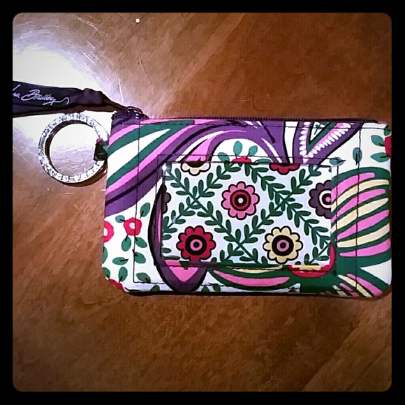 **SOLD** NWOT Vera Bradley Zip ID Case