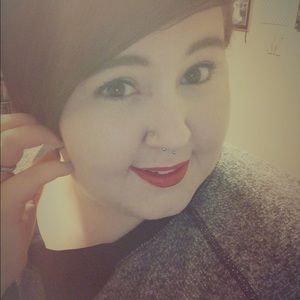 Meet your Posher, Melanie