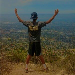 Meet your Posher, Adan