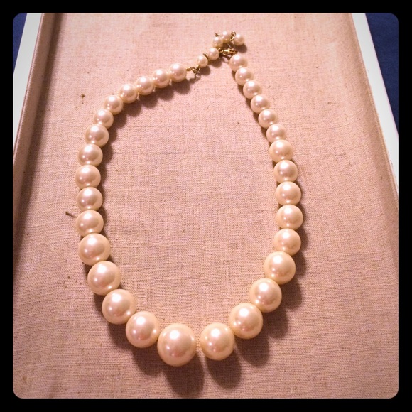 Premier Designs Pearl Necklace