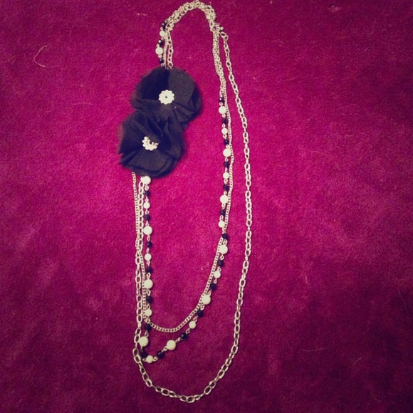 Flower necklace