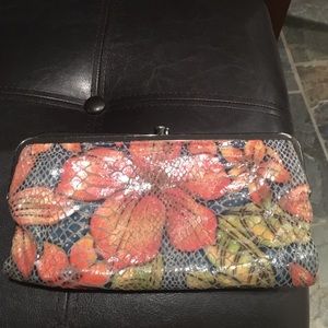 Wallet/clutch