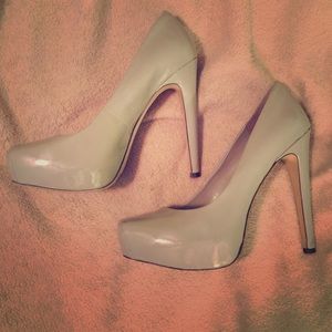 Jessica Simpson Gray Heels *used* Size 8