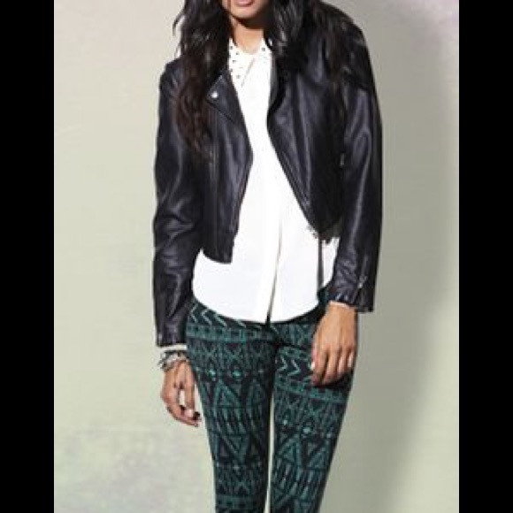 Jackets & Blazers - Black Faux Leather Zip Up Jacket